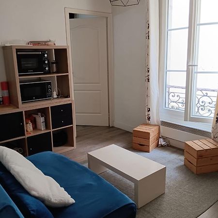 Appartement En Plein Coeur Du 10Eme Et Proche De Plusieurs Gares Париж Екстериор снимка