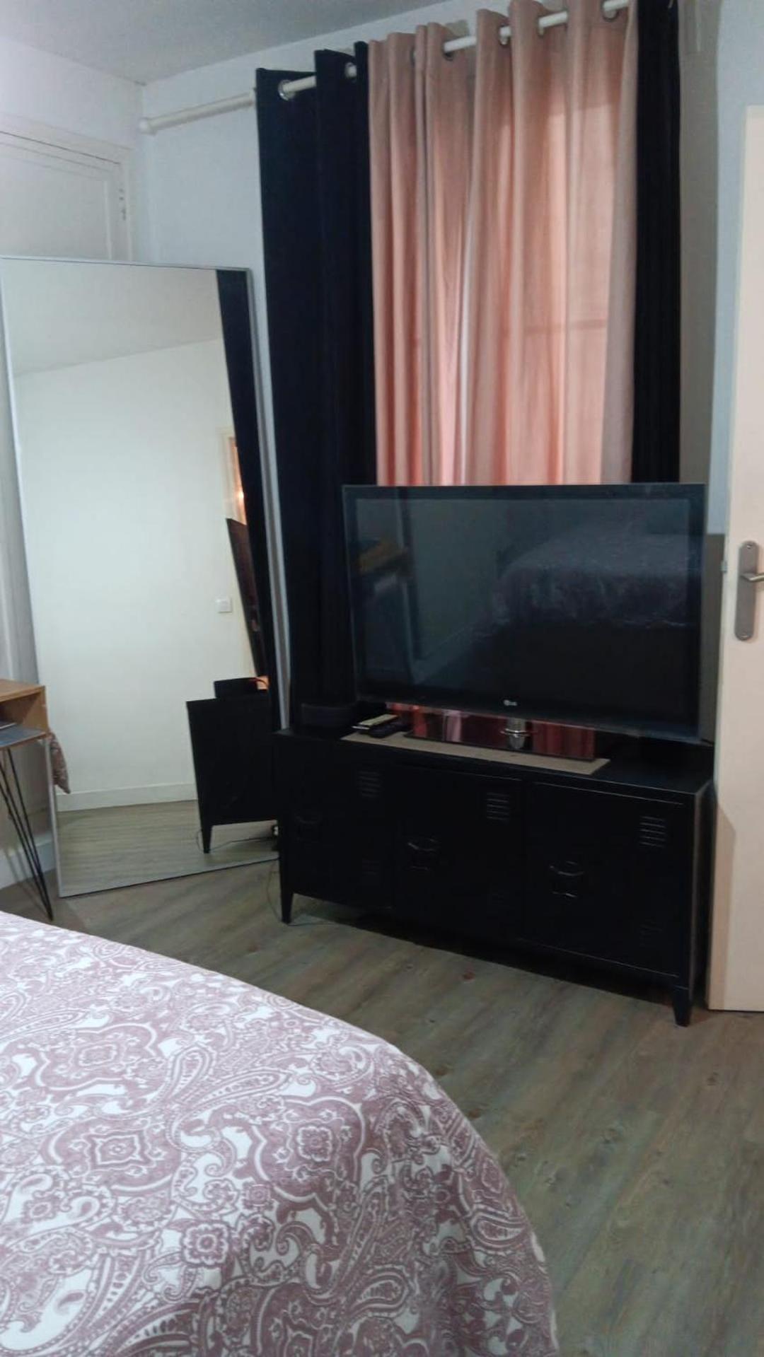 Appartement En Plein Coeur Du 10Eme Et Proche De Plusieurs Gares Париж Екстериор снимка